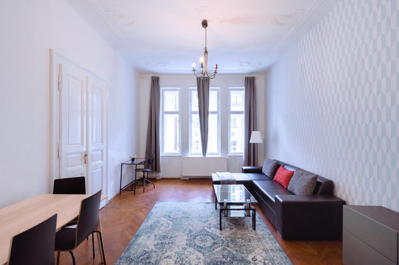Apartments Vezenska Prague Exterior photo