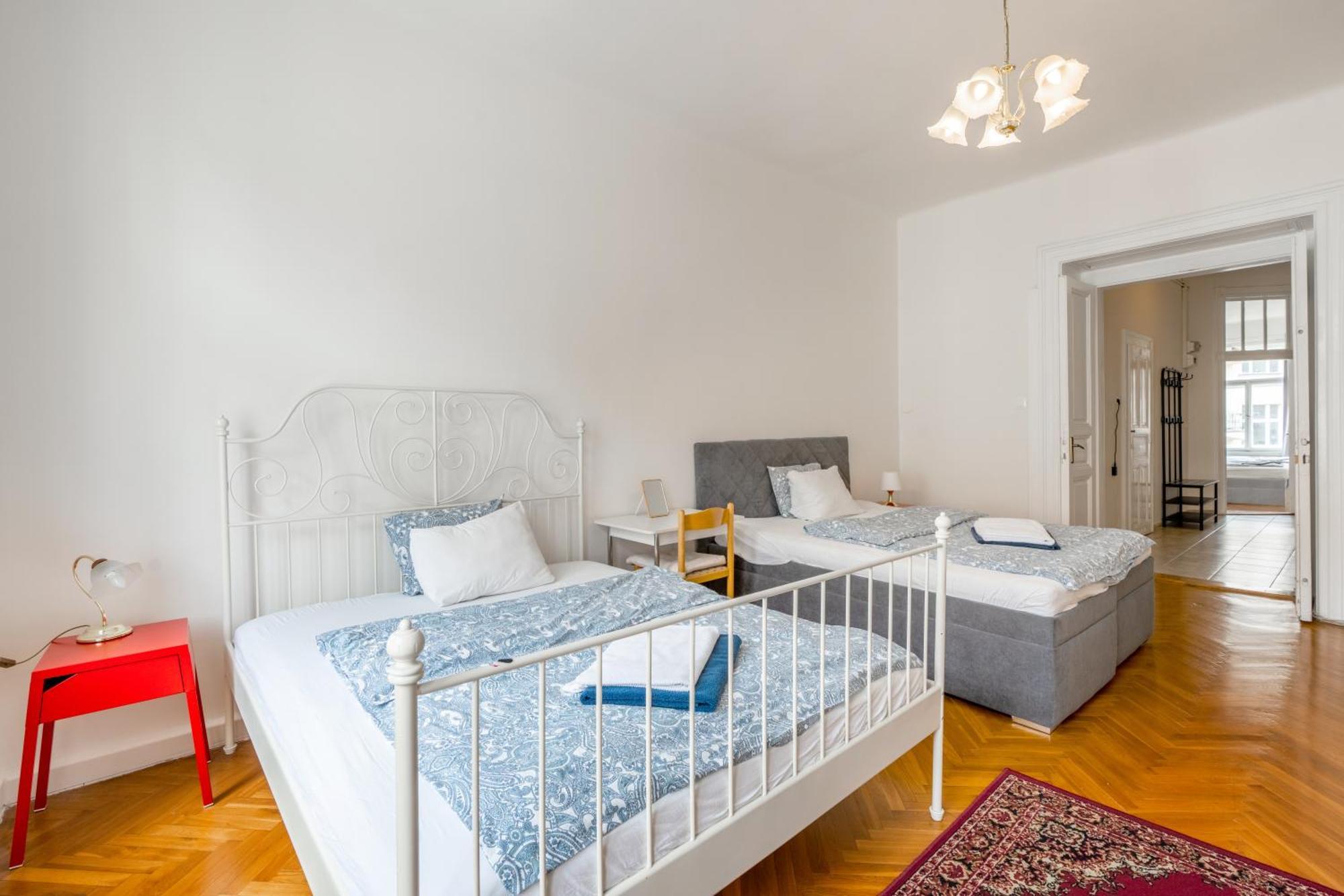 Apartments Vezenska Prague Room photo