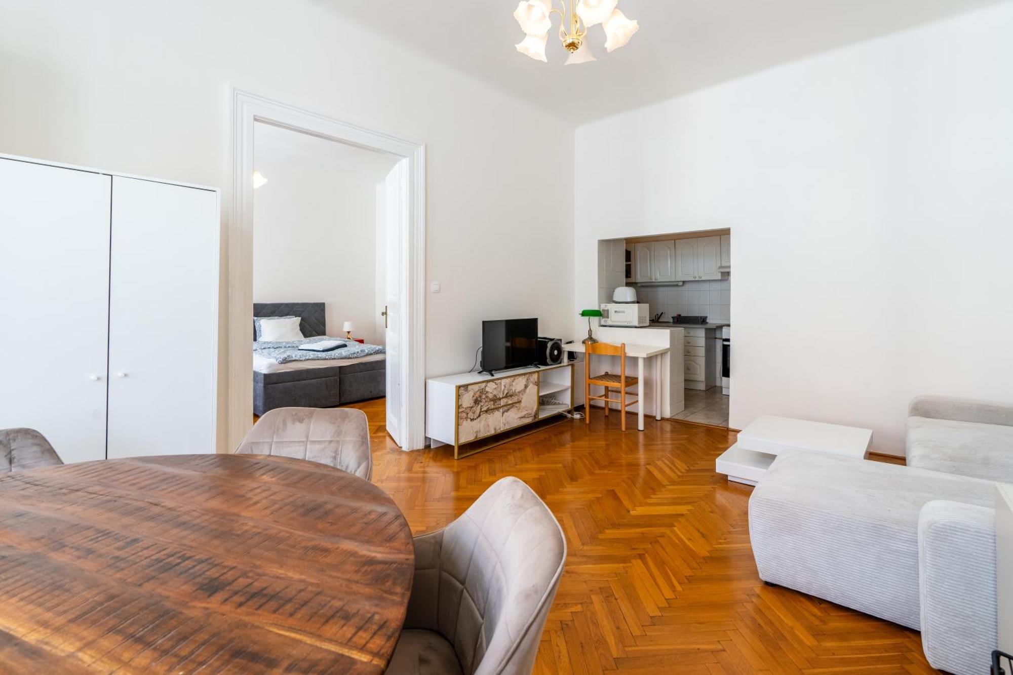 Apartments Vezenska Prague Room photo