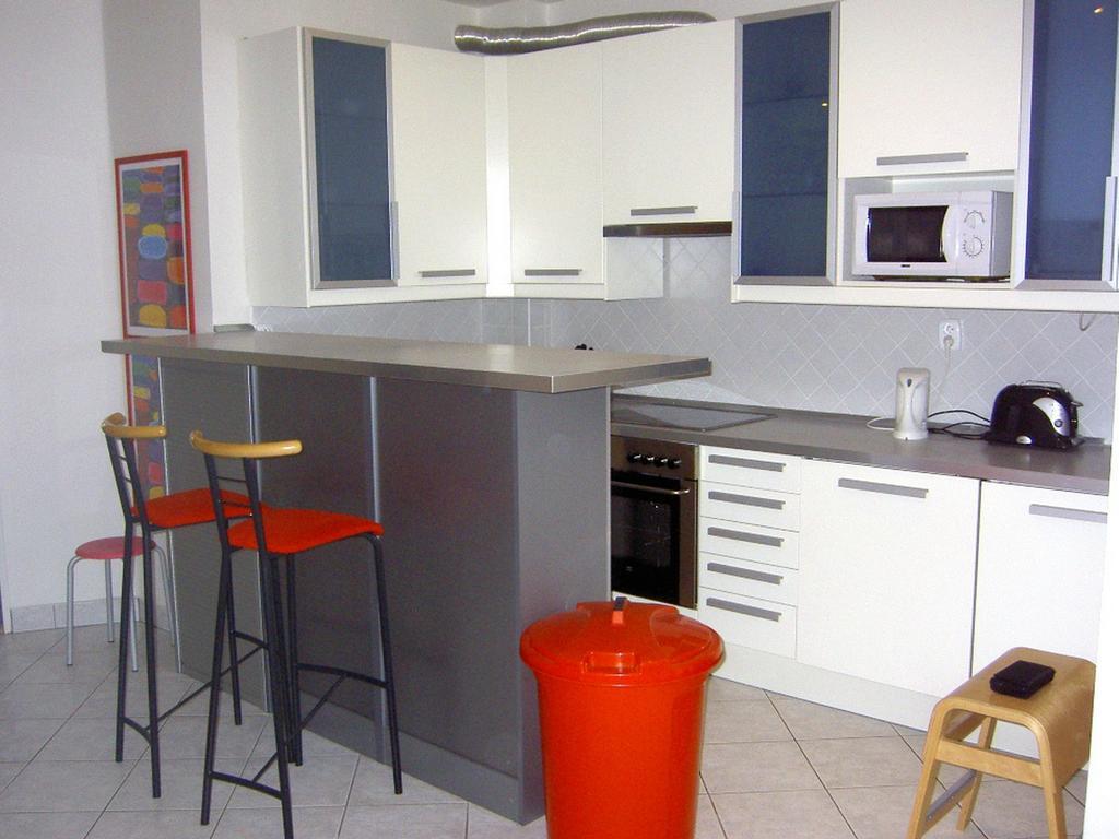 Apartments Vezenska Prague Room photo