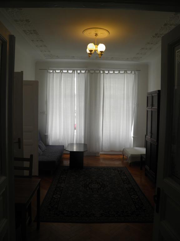 Apartments Vezenska Prague Exterior photo
